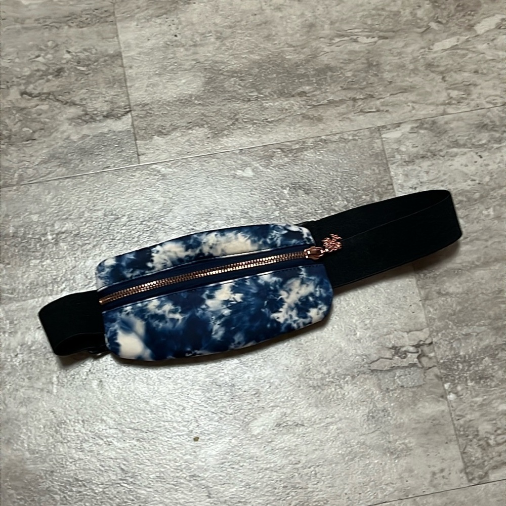 Oak & Reed belt bag